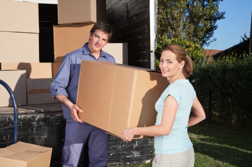 Reliable and efficient moving services in Roehampton for a stress-free transition